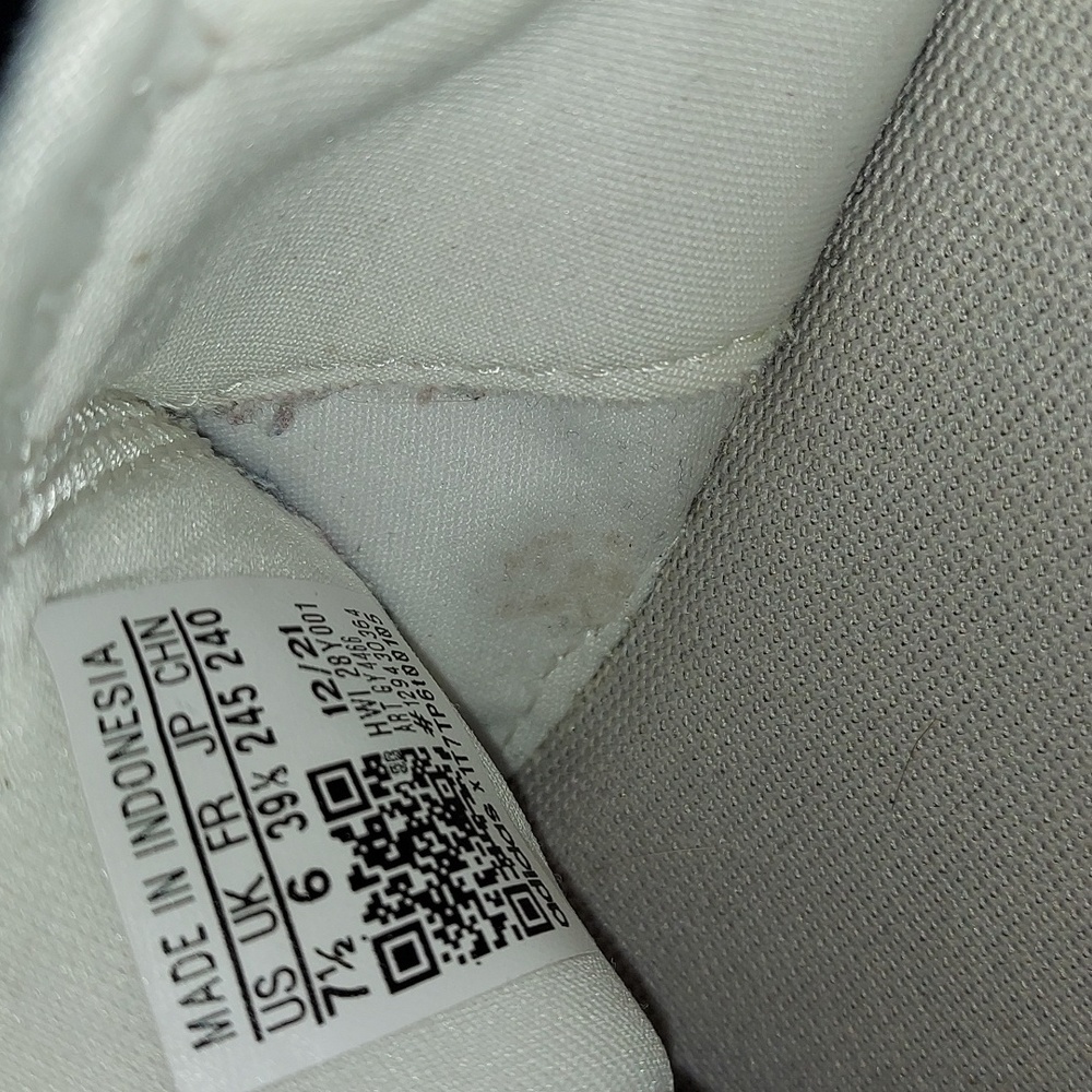 Adidas Cloud Foam Comfort Shoes - Picture 6 of 8